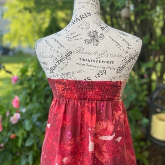 Banana Republic Strapless Silk Top - Picture 3 of 15